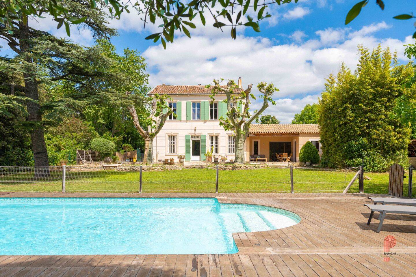 Maison 10 pièces 334 m² · à Marseille 12ème Arrondissement · 334 m² · 1 395 000 €