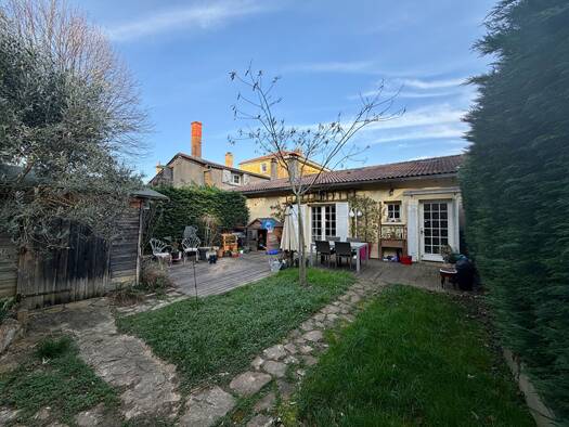 Maison à vendre 450 000 € 5 pièces 4 chambres 143 m² 156 m² de terrain Lissieu 69380