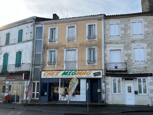 Immeuble à vendre 60 400 € 211 m² Cancon 47290