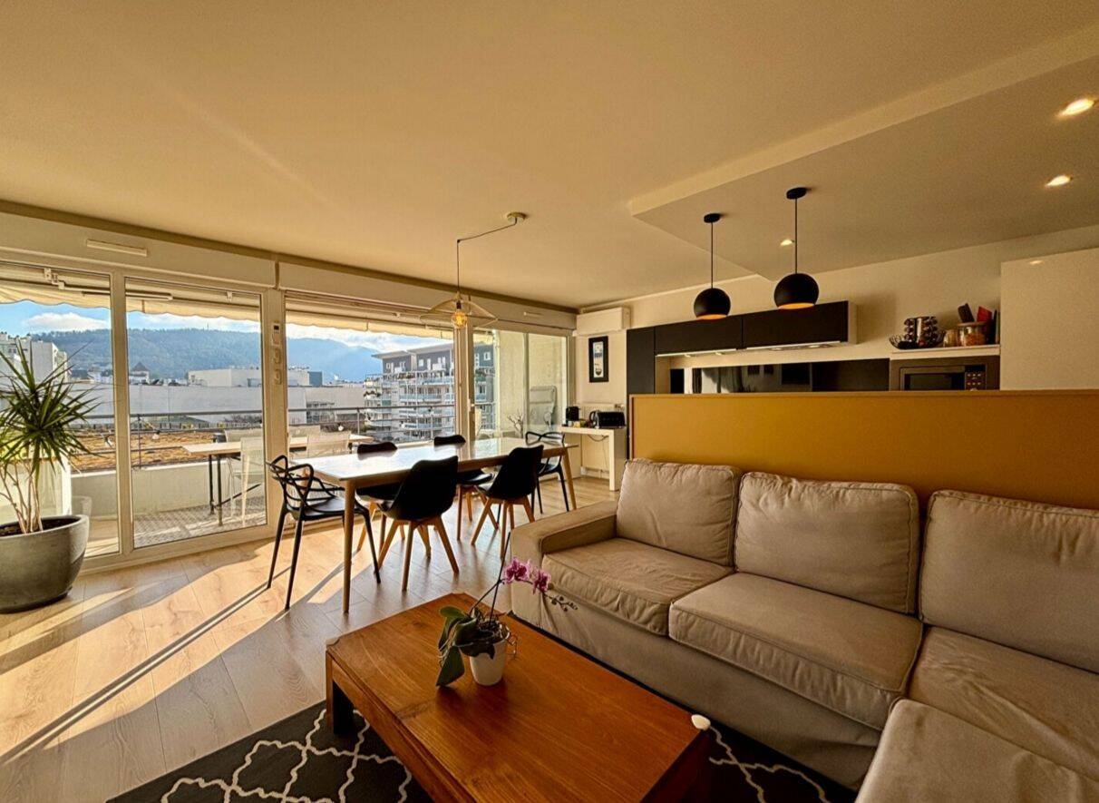 Appartement 5 pièces 91 m² · à Annecy · 91 m² · 637 000 €
