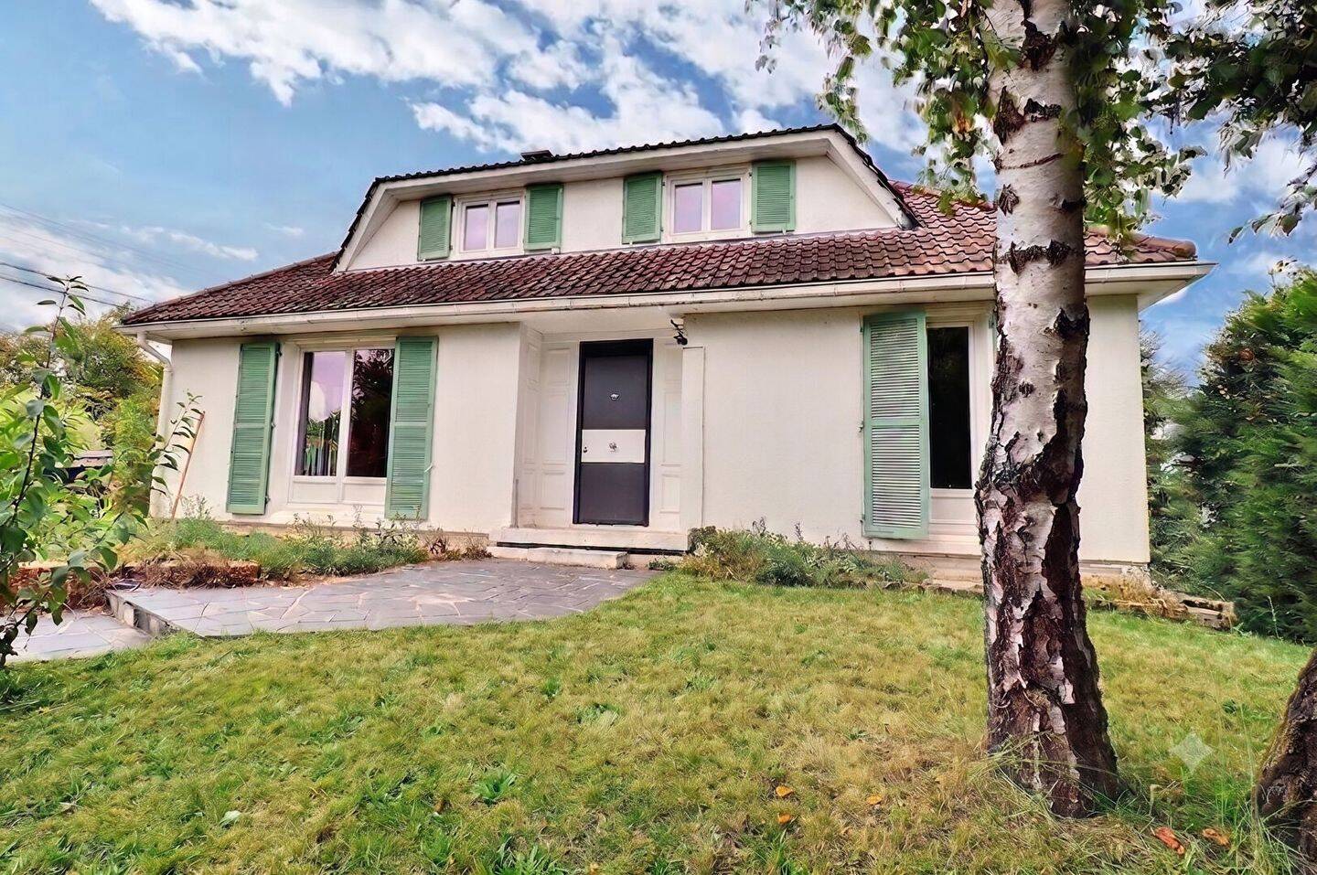 Maison 7 pièces 137 m² · à Mareil-Marly · 137,3 m² · 2 950 €/mois