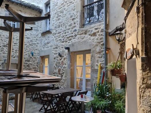 Immeuble à vendre 349 000 € 165 m² Grignan 26230