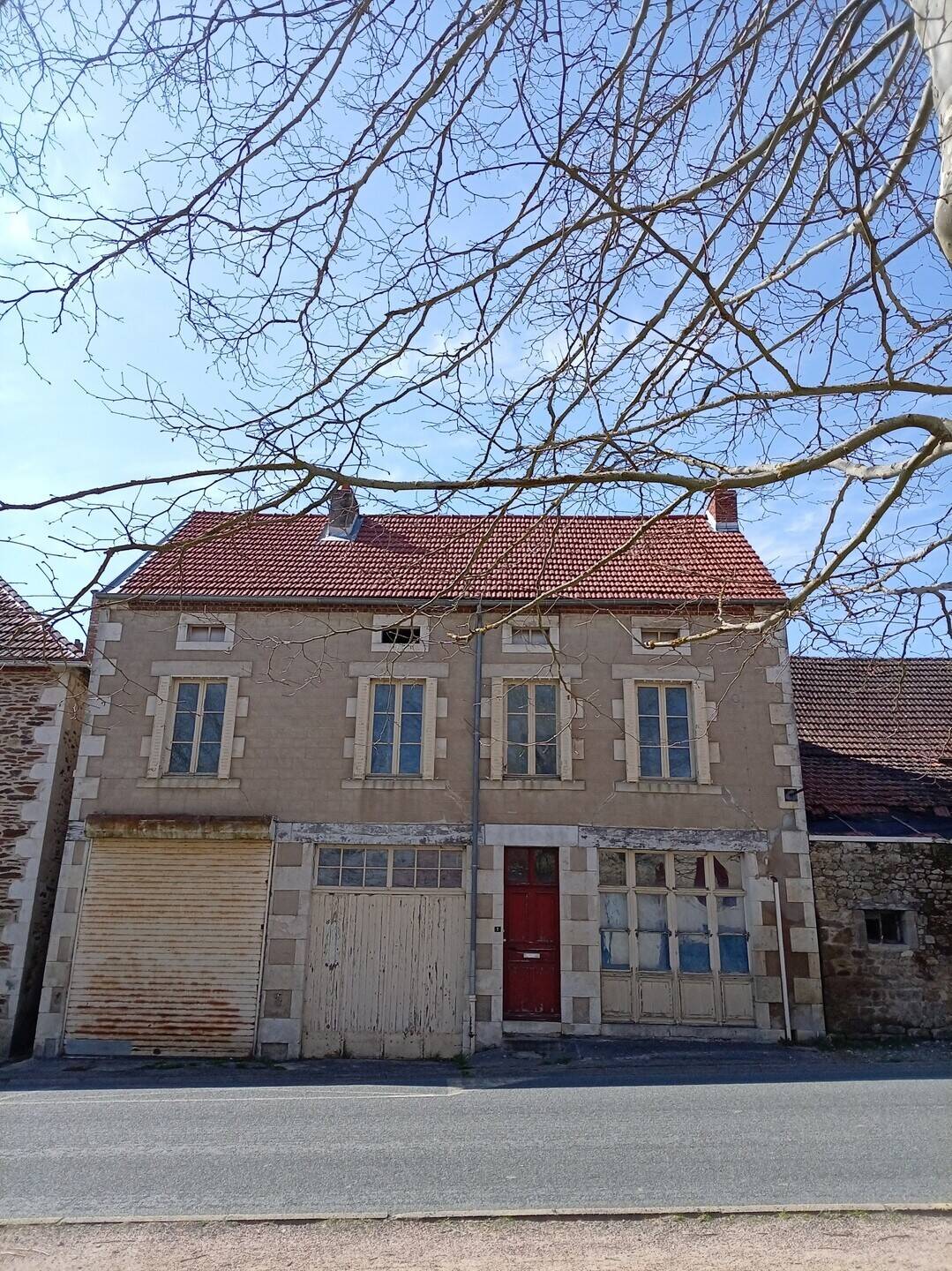Maison 4 pièces 124 m² · à Lalizolle · 124 m² · 113 000 €