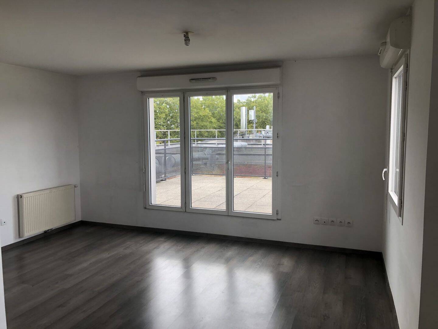 Appartement 3 pièces 69 m² · à Athis-Mons · 68,9 m² · 1 200 €