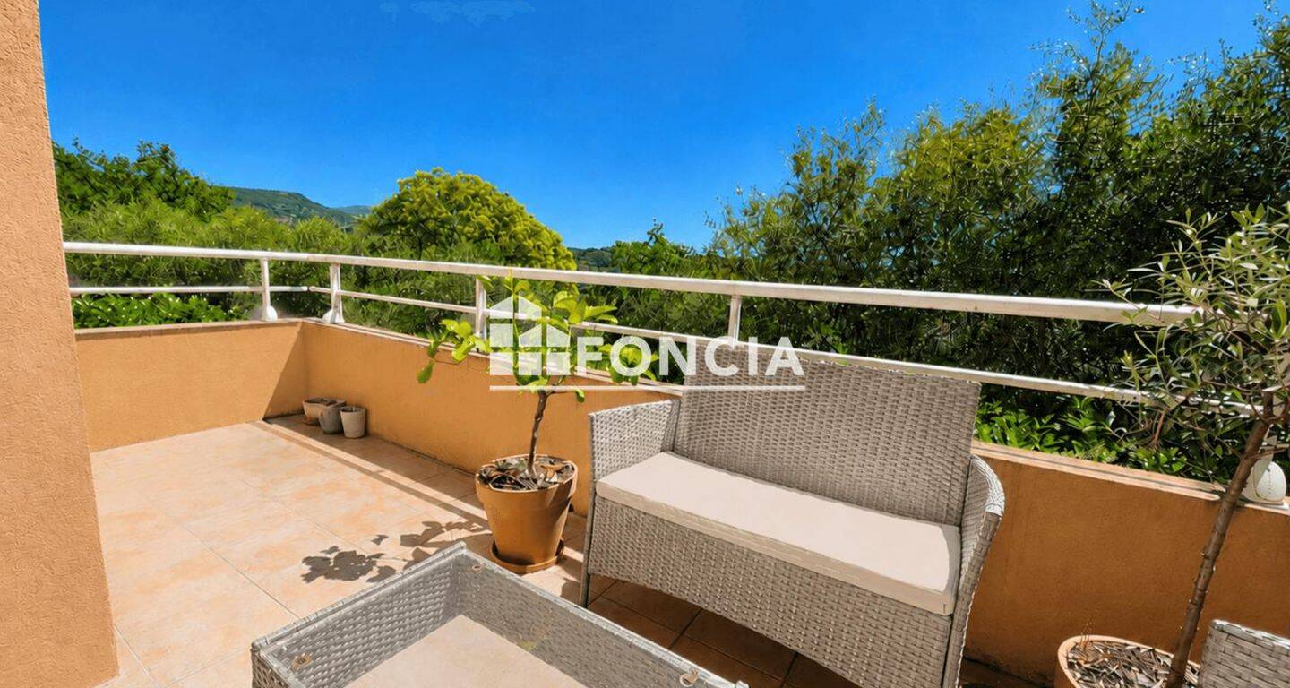 Appartement 2 pièces 46 m² · à Grasse · 46 m² · 189 000 €