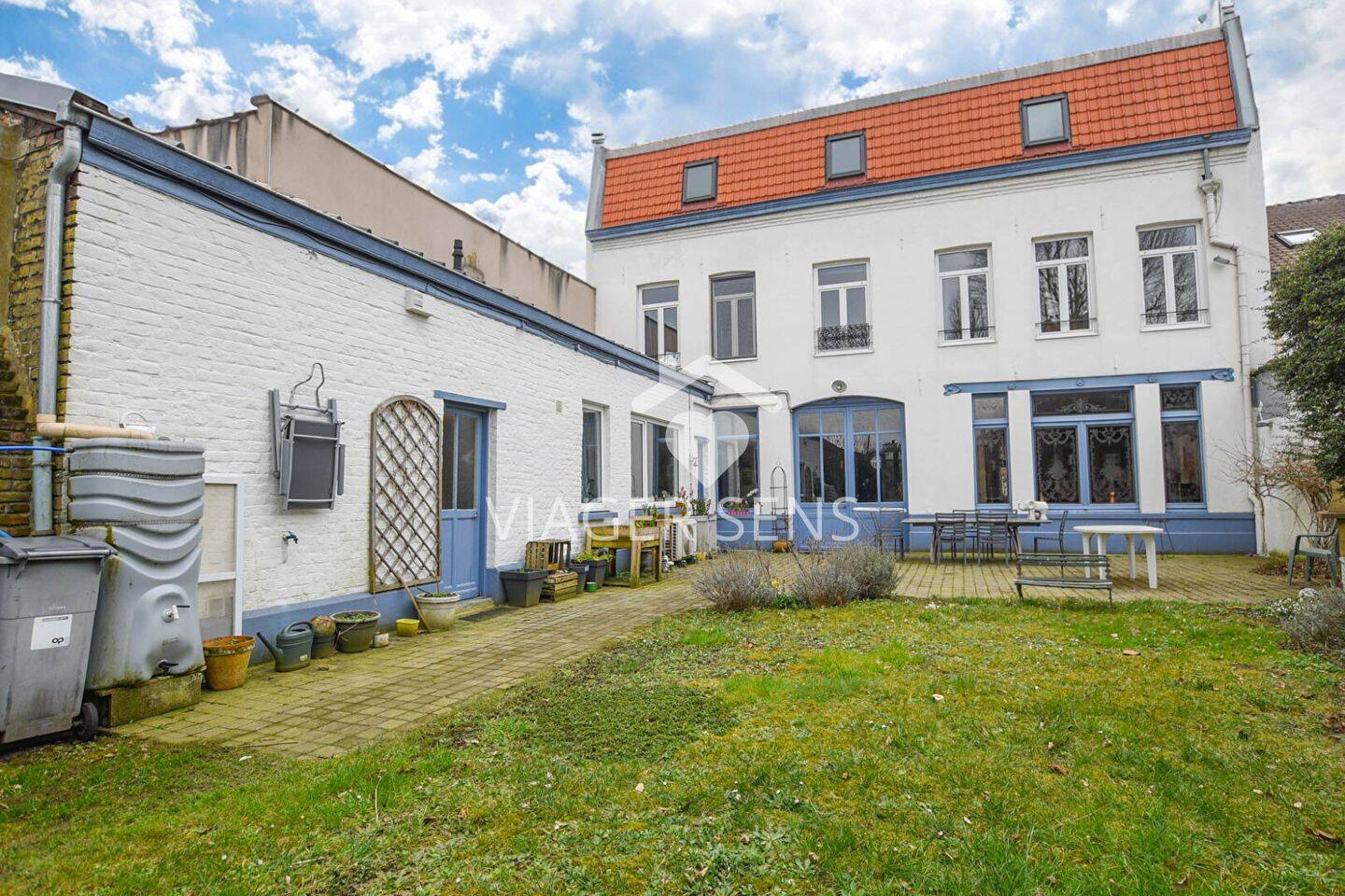 Maison 7 pièces 320 m² · à Tourcoing · 320 m² · 204 800 €