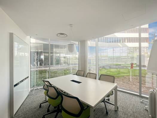 Espace bureau à louer 1 229 € 20 m² de bureaux Bonnevay - La Soie - Les Brosses Villeurbanne 69100