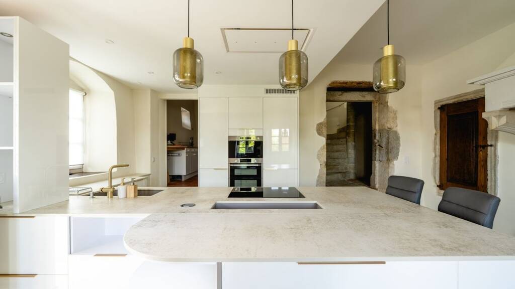 Appartement à vendre 1 312 500 € 5 pièces 3 chambres 200 m² RDC Annecy 74600