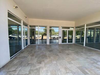 Immeuble de bureaux à vendre 570 000 € 225 m² de bureaux Porto Vecchio 20137
