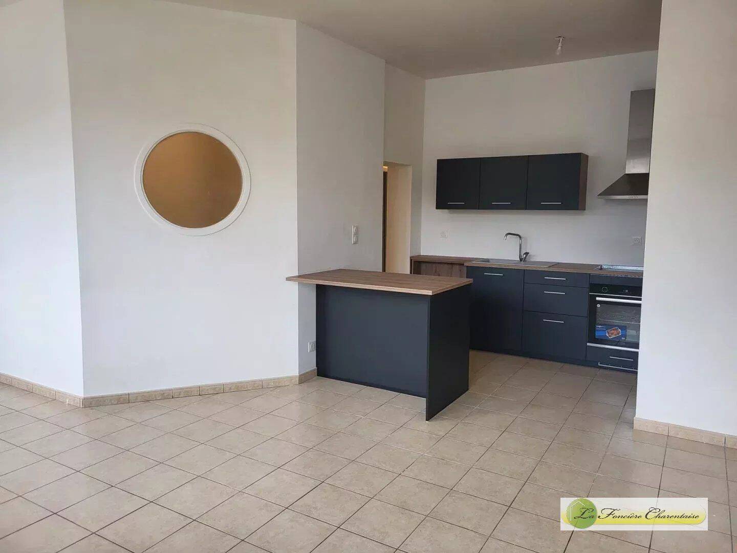 Appartement 3 pièces 65 m² · à Angoulême · 64,8 m² · 695 €