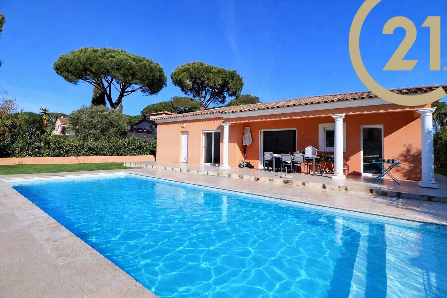 Maison 4 pièces 125 m² · à Fréjus · 124,6 m² · 730 000 €