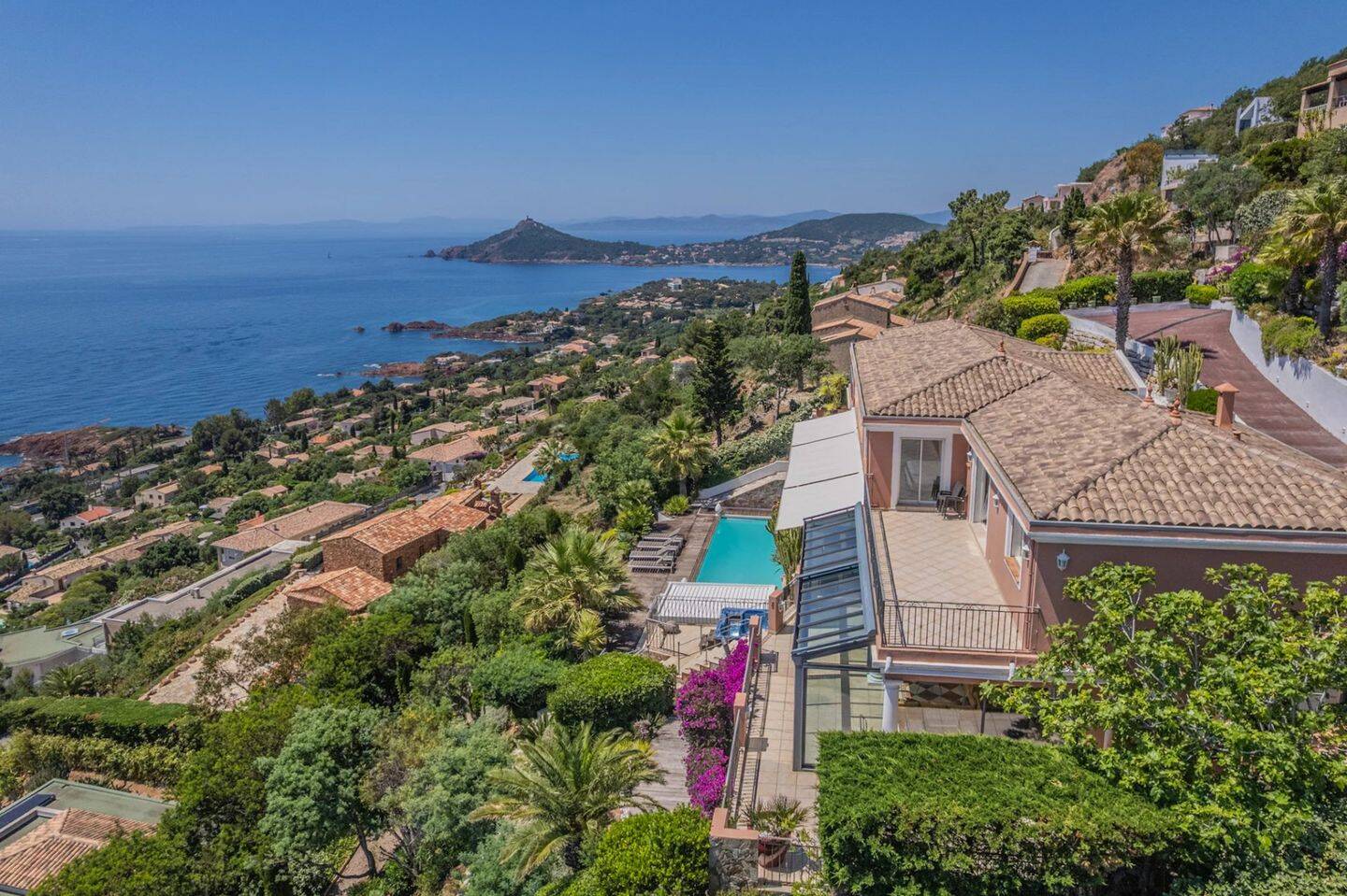 Maison 7 pièces 334 m² · à Saint-Raphaël · 334 m² · 2 480 000 €