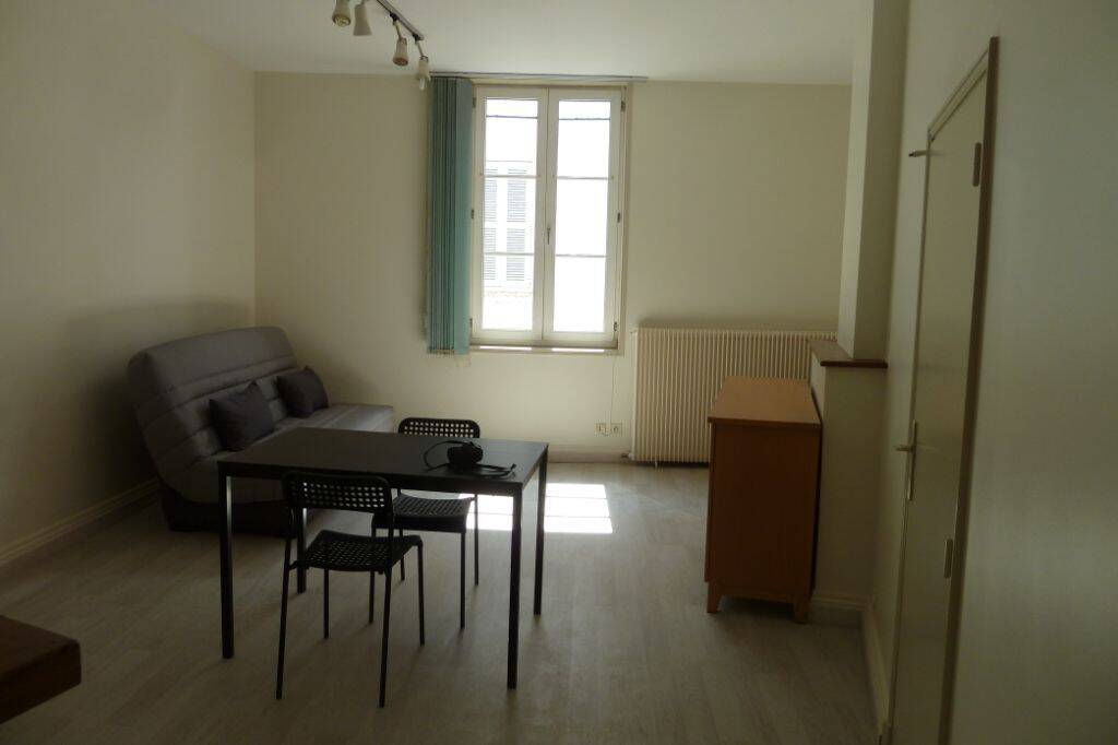 Appartement 1 pièce 31 m² · à Saint-Aignan · 31 m² · 450 €/mois