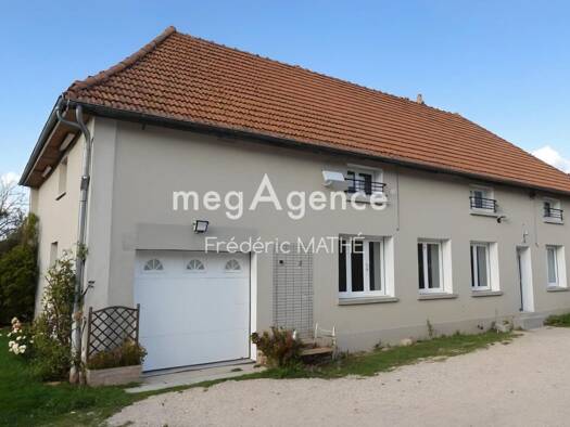 Maison à vendre 165 000 € 6 pièces 4 chambres 210 m² 1 592 m² de terrain Dommartin-Lettrée 51320