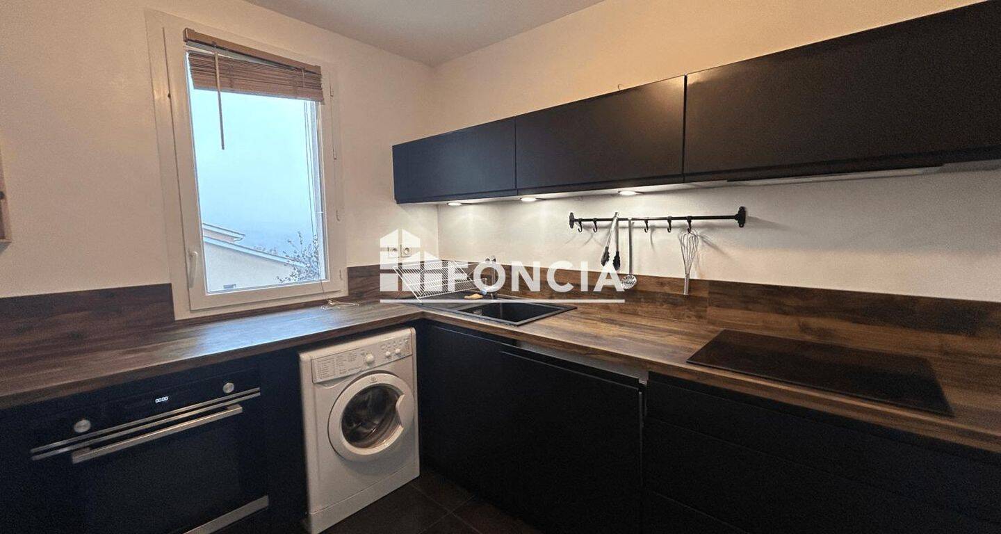 Appartement 3 pièces 65 m² · à Villette-de-Vienne · 64,7 m² · 990 €/mois