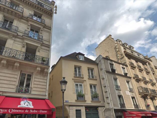 Espace bureau à vendre 3 300 000 € 299 m² de bureaux divisible de 299 m² à 299 m² Île de la Cité Paris 4ème 75004