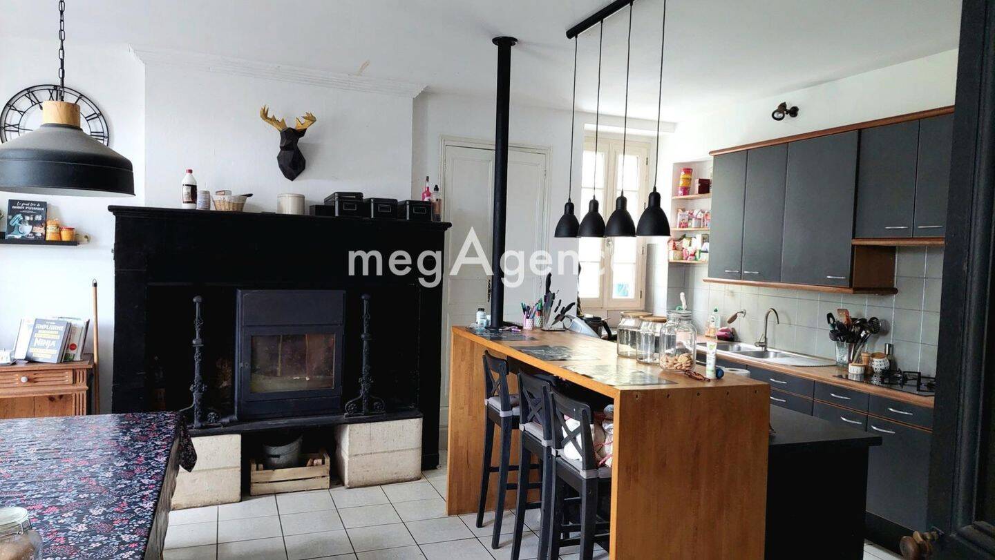 Maison 14 pièces 367 m² · à Saint-Porchaire · 367 m² · 620 000 €