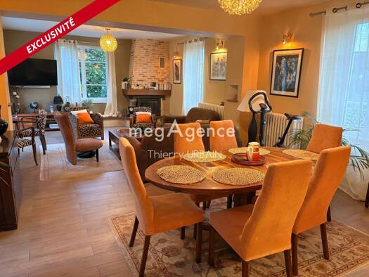 Maison à vendre 350 000 € 5 pièces 4 chambres 200 m² 2 800 m² de terrain Contour Amplepuis 69550