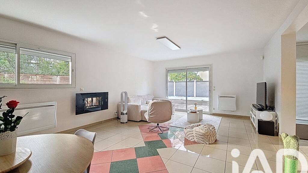 Maison à vendre 699 000 € 7 pièces 5 chambres 200 m² 243 m² de terrain Jean-Moulin Le Bouscat 33110