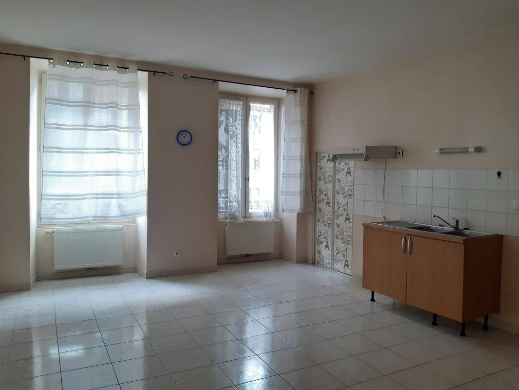 Appartement 1 pièce 32 m² · à Rumilly · 32 m² · 540 €