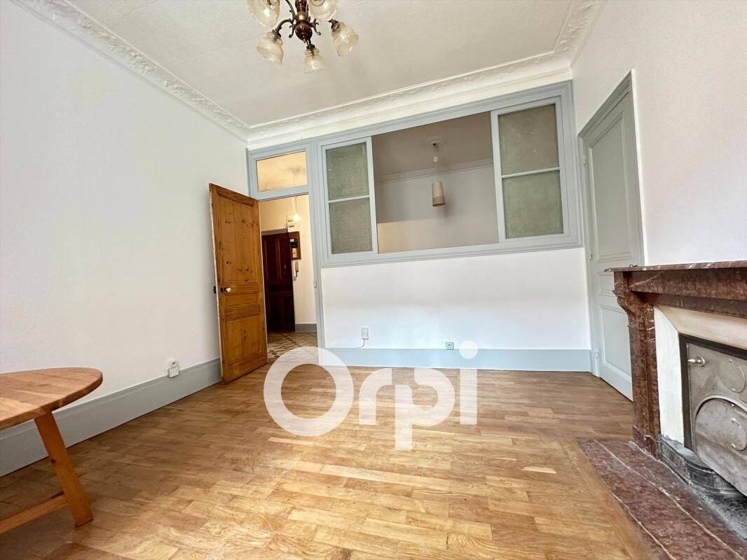 Appartement 2 pièces 46 m² · à Grenoble · 45,5 m² · 130 000 €