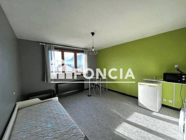 Appartement 1 pièce 25 m² · à Le Pont-de-Claix · 25 m² · 451 €