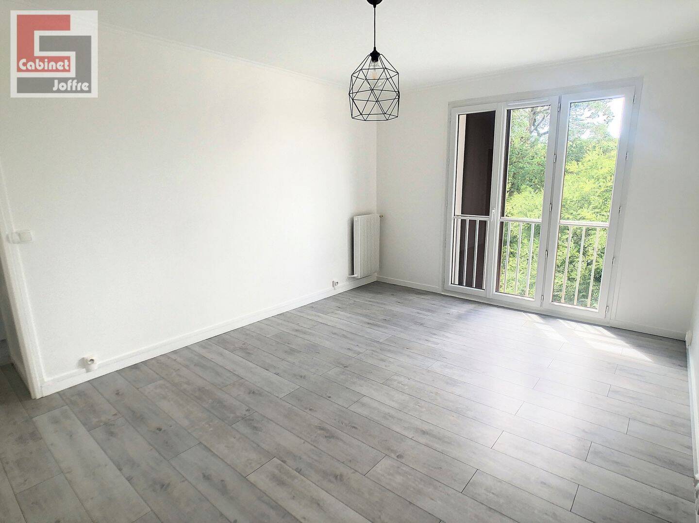 Appartement 3 pièces 62 m² · à Avon · 62 m² · 1 023 €/mois