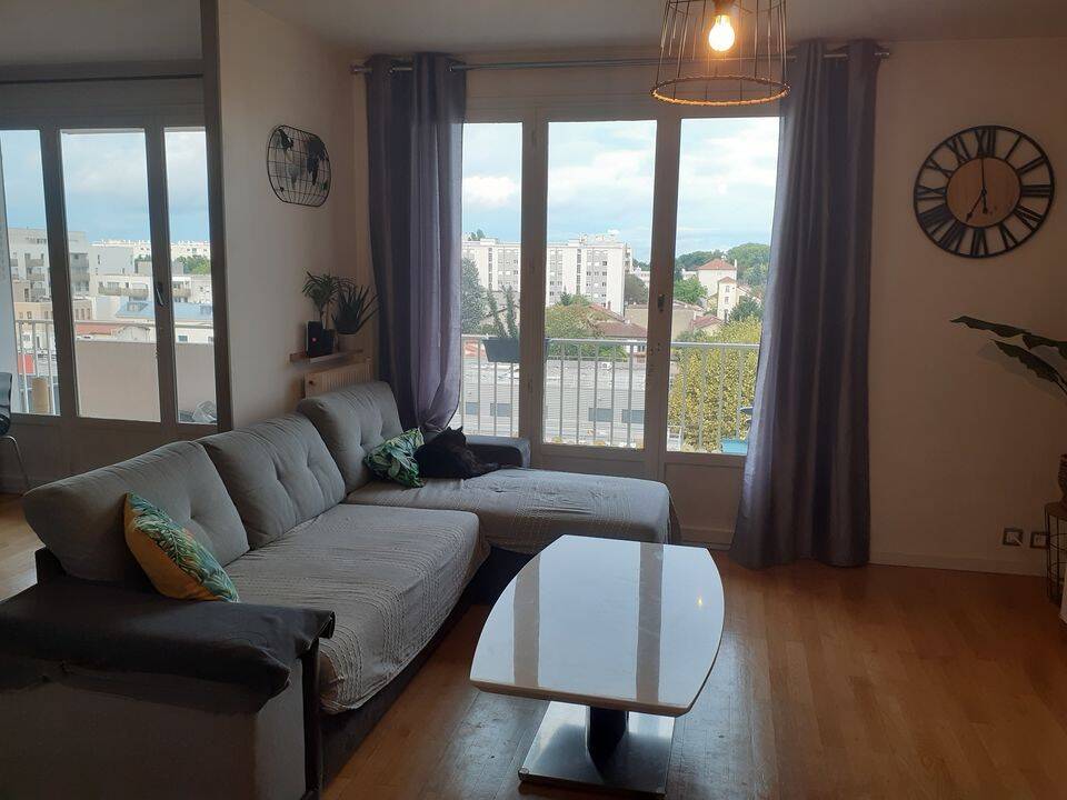 1 pièce 12 m² · à Villeurbanne · 12 m² · 550 €