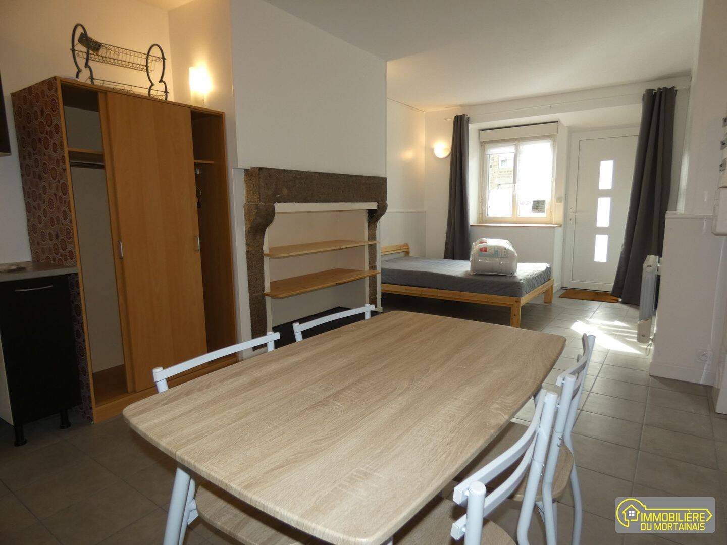 Appartement 1 pièce 29 m² · à Saint-Hilaire-du-Harcouët · 29 m² · 310 €