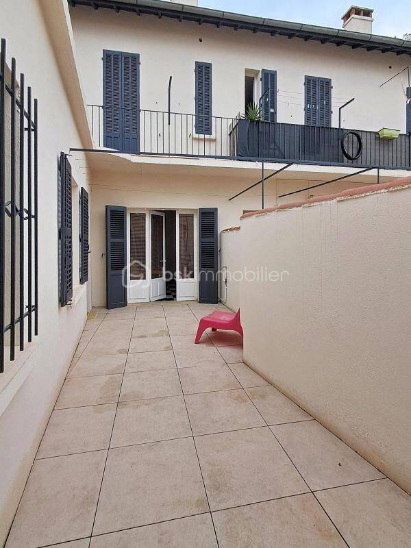 Appartement 7 pièces 120 m² · à La Seyne-sur-Mer · 120 m² · 245 000 €