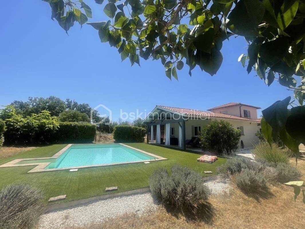Maison 7 pièces 183 m² · à Montauban · 183 m² · 369 800 €
