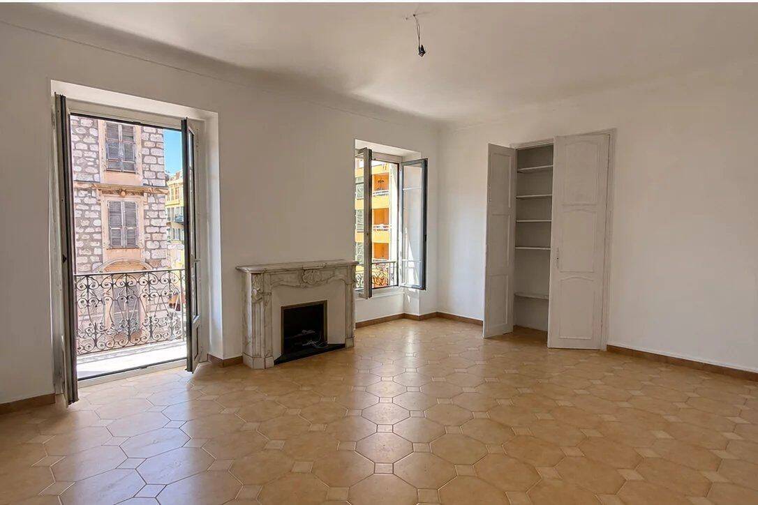 Appartement 5 pièces 111 m² · à Nice · 111 m² · 2 500 €
