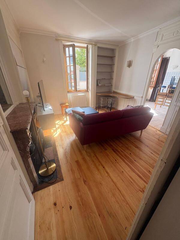 Appartement 1 pièce 36 m² · à Saint-Genis-Laval · 36,3 m² · 530 €/mois