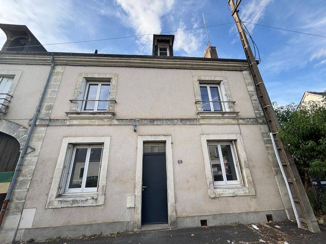 Maison 3 pièces 90 m² · à Neuillé-Pont-Pierre · 90 m² · 610 €