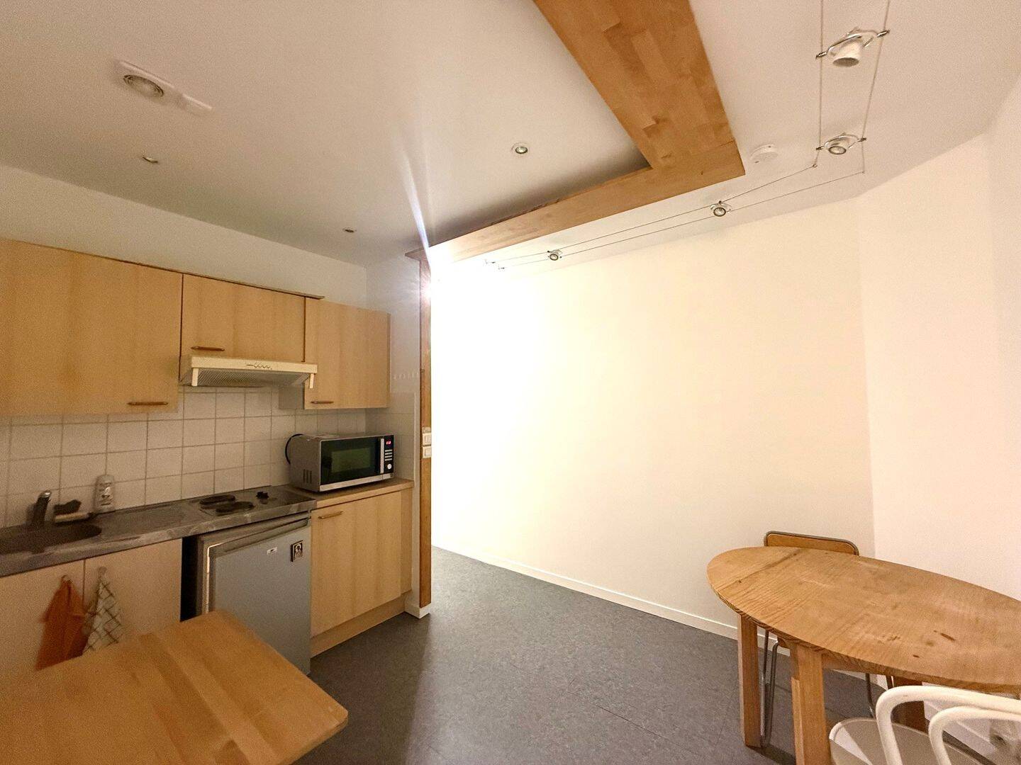 Appartement 3 pièces 37 m² · à Paris 7ème Arrondissement · 37,1 m² · 1 116 €/mois