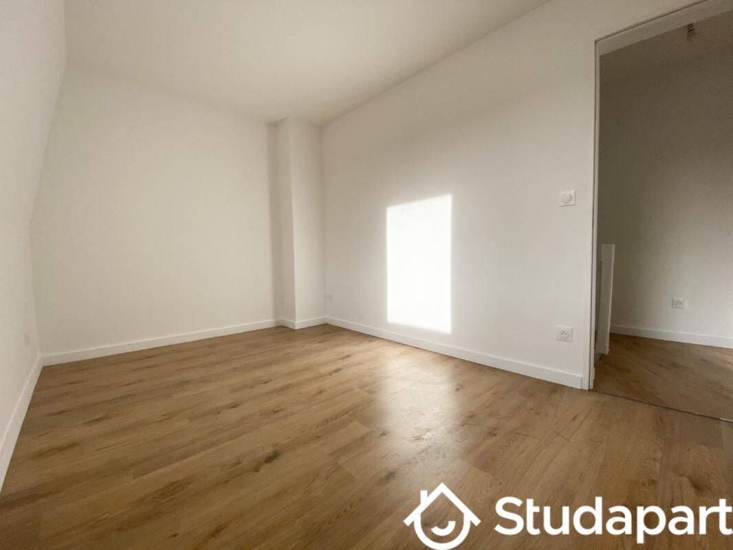 Appartement 2 pièces 35 m² · à La Madeleine · 35 m² · 684 €