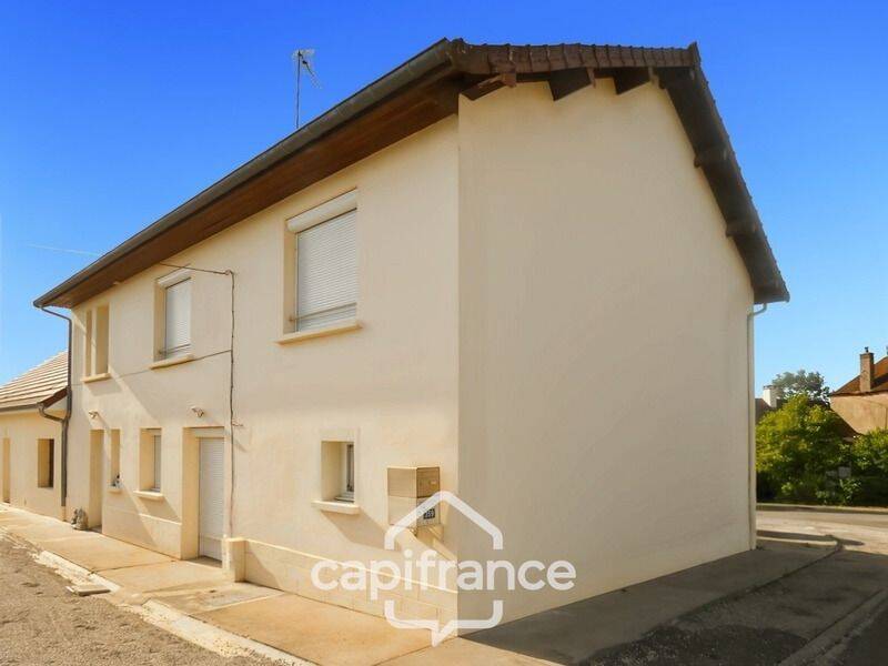 Maison 7 pièces 190 m² · à Savigny-en-Revermont · 190 m² · 240 000 €