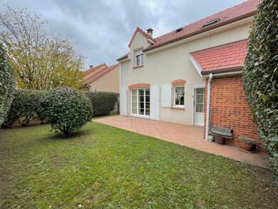 Maison en viager Bouquet 196 800 € 4 pièces 3 chambres 107 m² 236 m² de terrain Est Bonsecours 76240