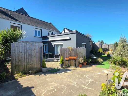 Maison à vendre 313 000 € 7 pièces 3 chambres 158 m² 358 m² de terrain Plumelec 56420