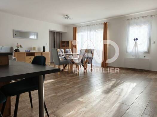 Maison de plain-pied à vendre 239 000 € 4 pièces 3 chambres 98 m² 400 m² de terrain Charzais Fontenay-le-Comte 85200