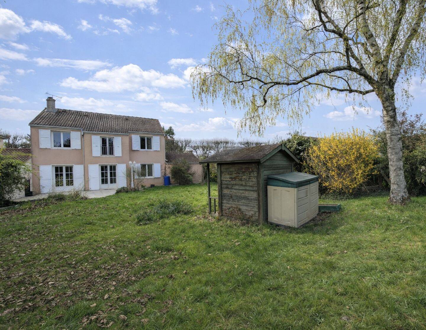Maison 7 pièces 120 m² · à Nandy · 119,5 m² · 335 000 €