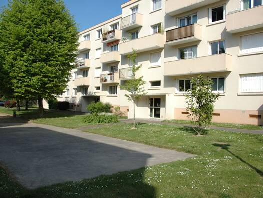 Appartement à vendre 299 000 € 5 pièces 3 chambres 97 m² Étage 2/3 Les Communes Bois-d'Arcy 78390