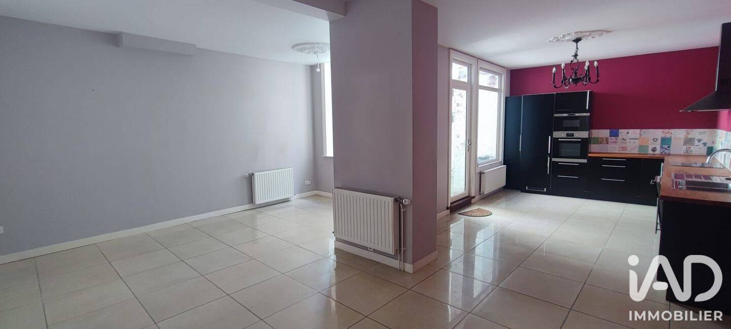 Maison 9 pièces 167 m² · à Seclin · 167 m² · 310 000 €