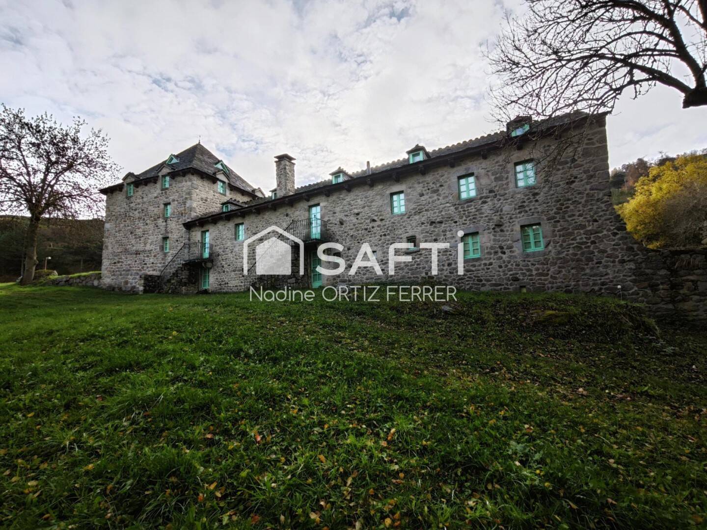 Maison 20 pièces 550 m² · à Bel-Air-Val-d'Ance · 550 m² · 997 000 €