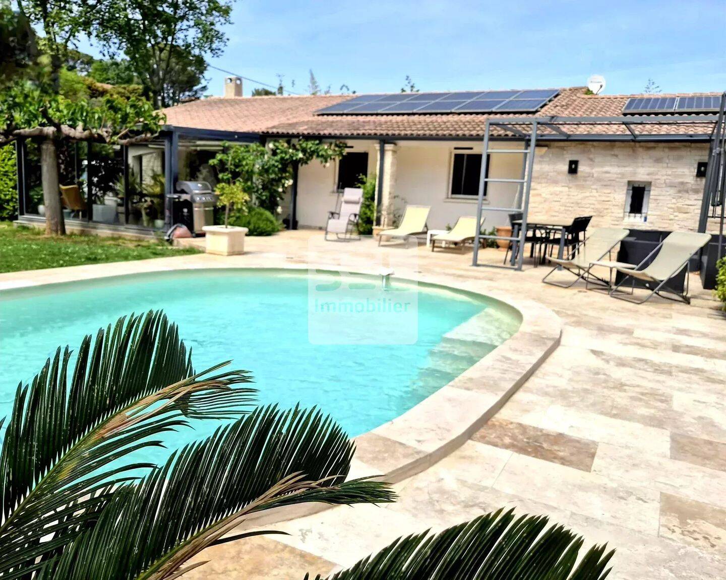 Maison 4 pièces 122 m² · à Bagnols-sur-Cèze · 122 m² · 349 000 €