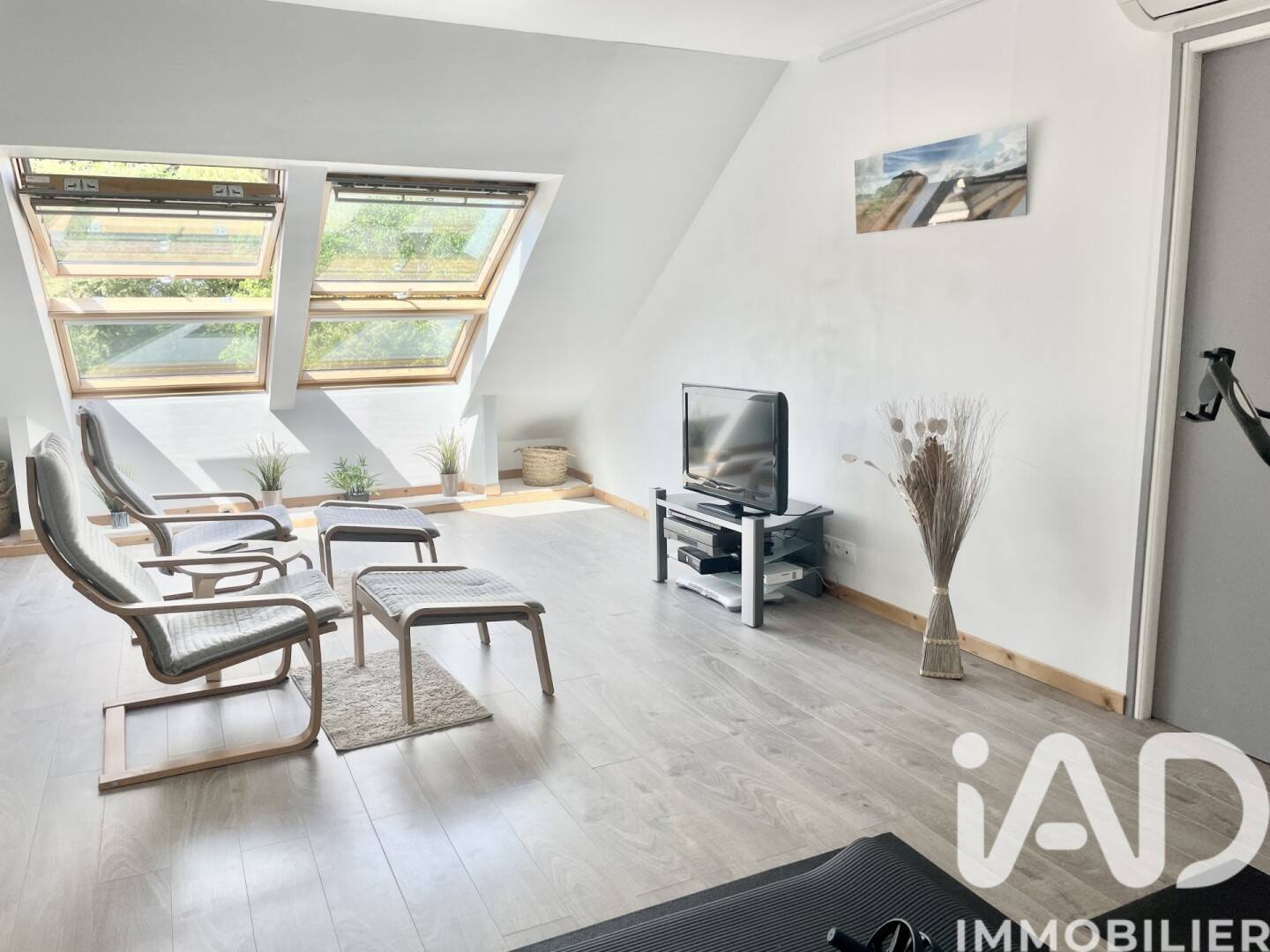 Maison 10 pièces 181 m² · à Étiolles · 181 m² · 525 000 €