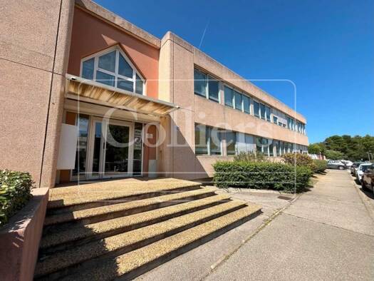 Espace bureau à louer 2 550 € 246 m² de bureaux divisible de 246 m² à 246 m² Avenue de Marseille-Liourat Vitrolles 13127