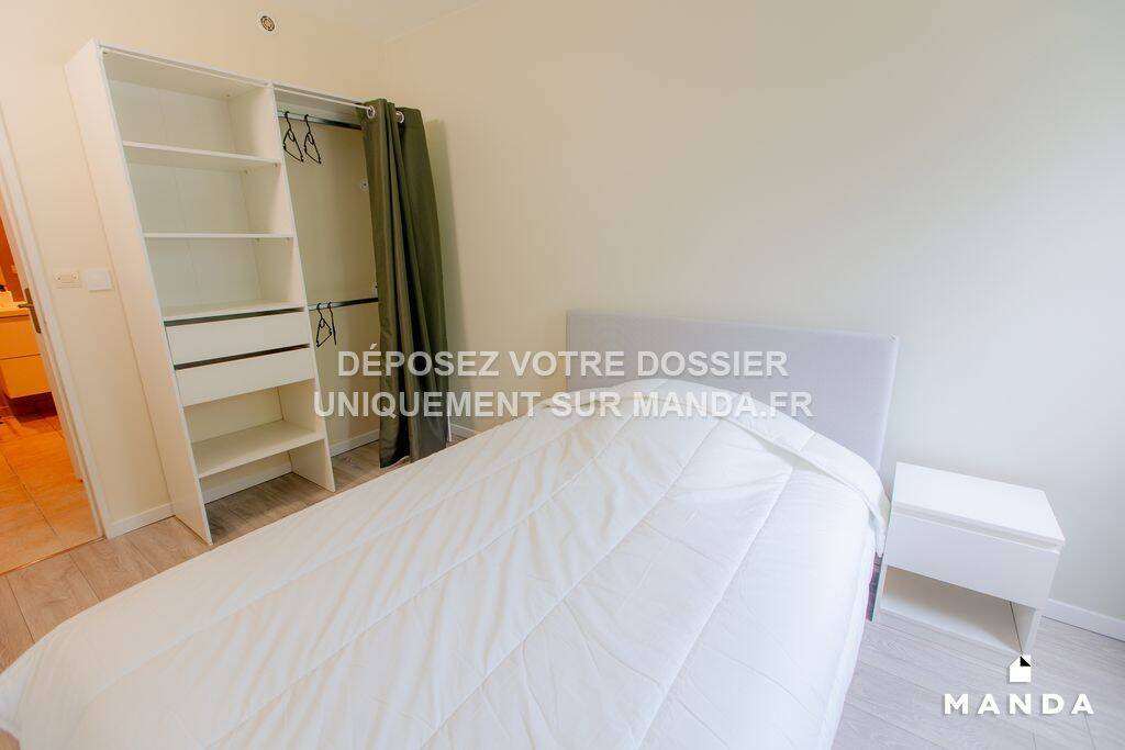 Colocation à louer - Hérouville-Saint-Clair - 425 € - 4 pièces, 3 chambres, RDC · 425 €