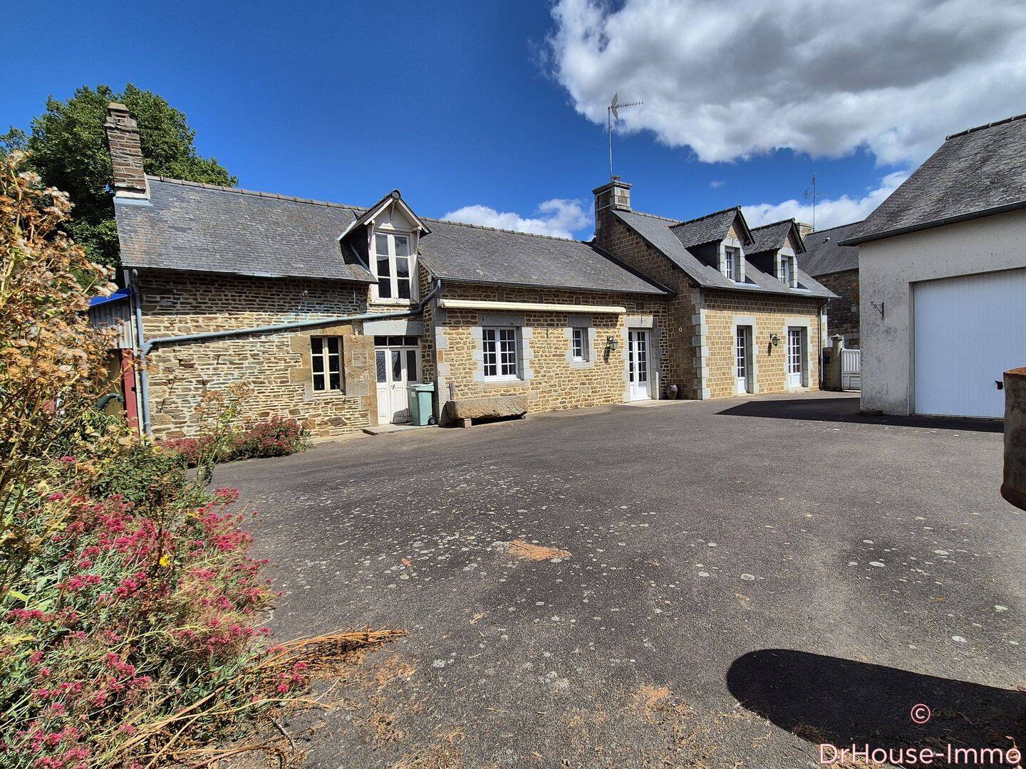 Maison 5 pièces 110 m² · à Gorron · 110 m² · 140 190 €