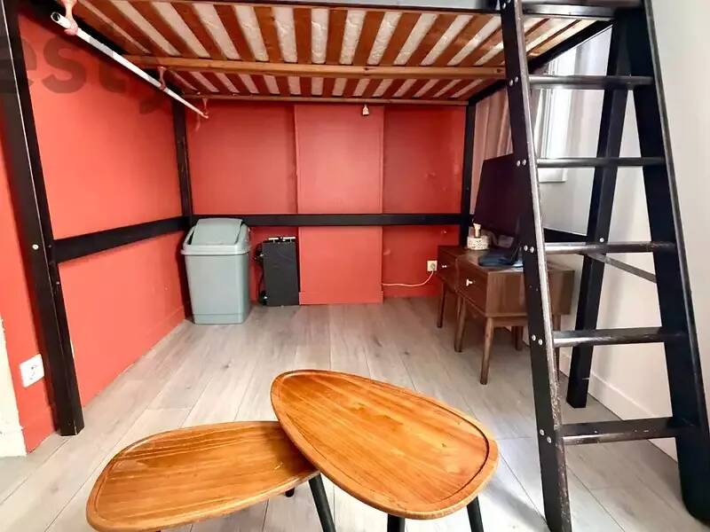 Appartement 1 pièce 16 m² · à Paris 18ème Arrondissement · 16 m² · 800 €